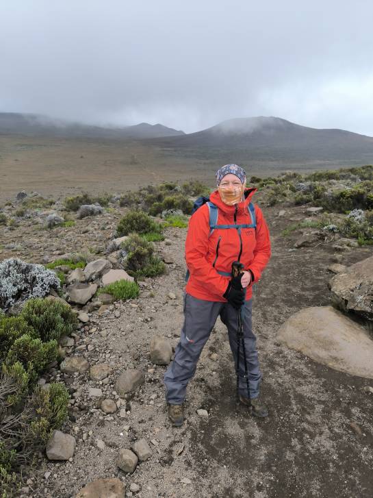 Александра Деревскова в зоне пустоши, высота 4200 м