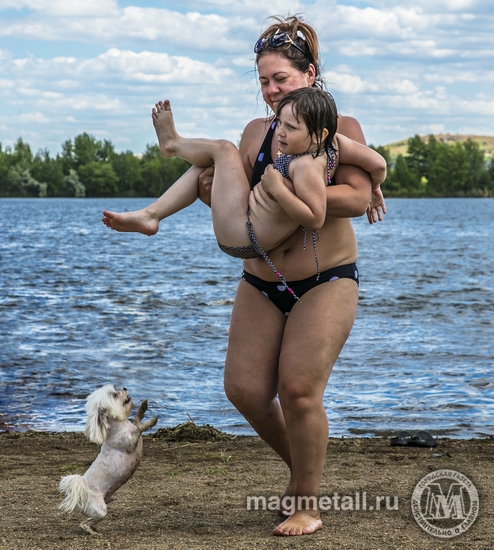 Уже третий день, как в Магнитогорске официально стартовал пляжно-купальный сезон.(фото 7)