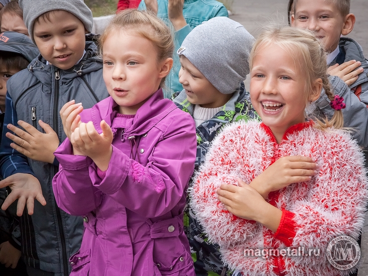 Побольше 5. 2016 Год первоклассники города Велижа. Первоклассники 2021 Тула Слобода фото.