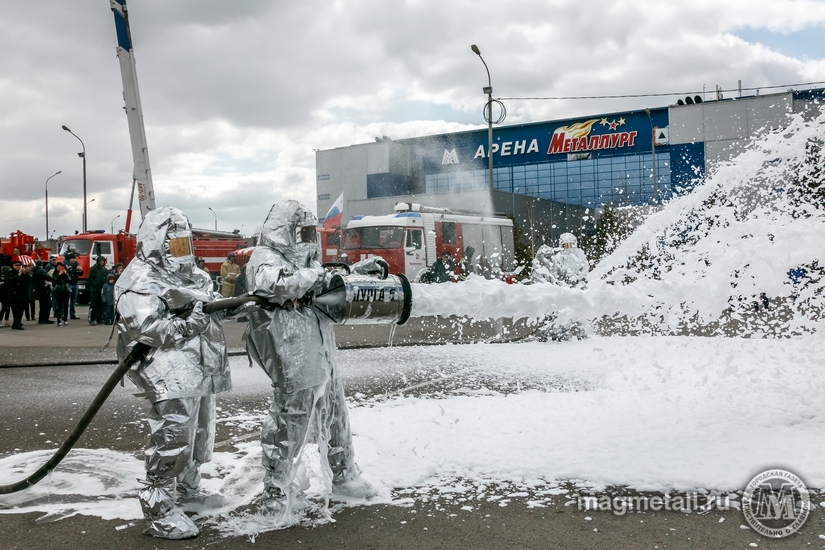 День 370-летия пожарной охраны России пожарно-спасательный гарнизон отметил праздничной программой.(фото 12)