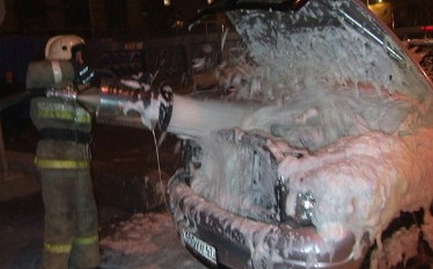 Огнеборцам не до смеха: 1 апреля в Магнитогорске произошло четыре пожара | Фотография 1