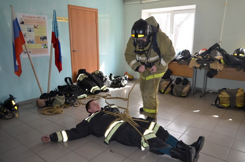 Специалисты Магнитогорского гарнизона пожарной охраны проходят испытания | Фотография 3
