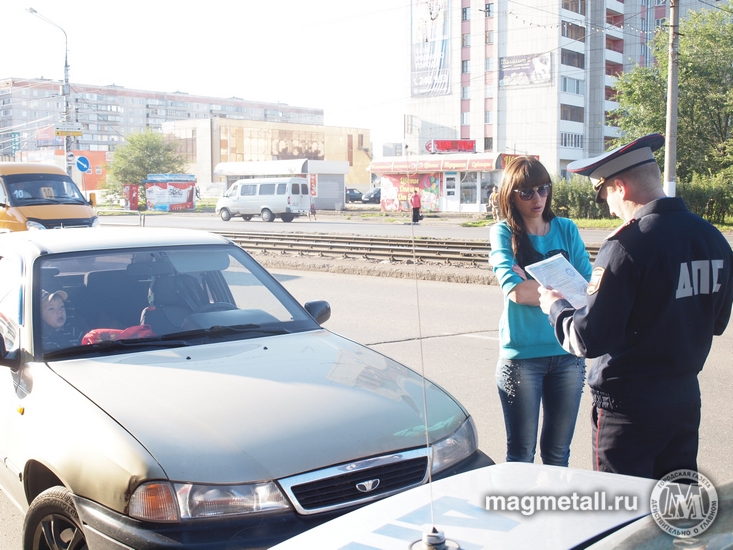 В Магнитогорске проверили водителей на соблюдение правил перевозки детей | Фотография 1