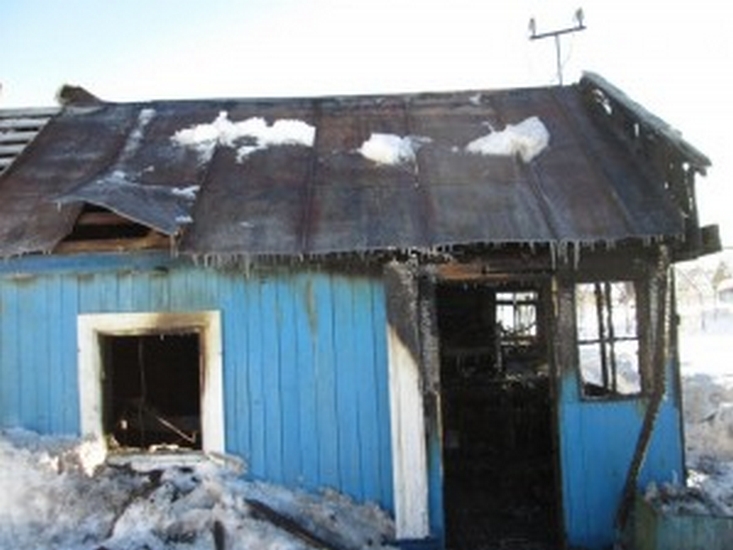 Огнеборцам не до смеха: 1 апреля в Магнитогорске произошло четыре пожара | Фотография 2