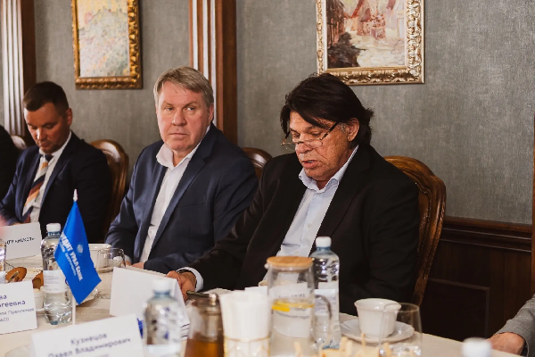 «Вкалывают роботы…»