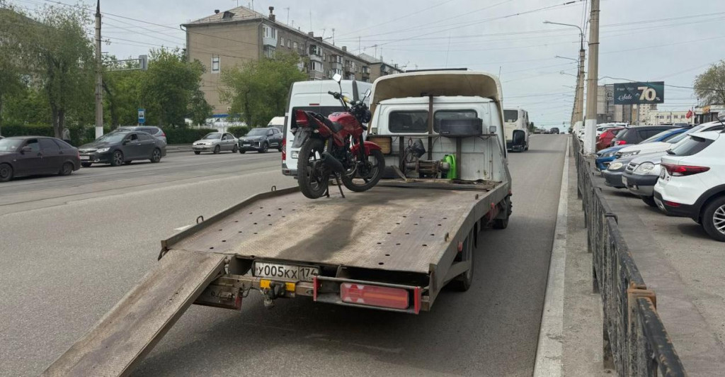 Мотоциклы помещены на спецстоянку | Фотография 1