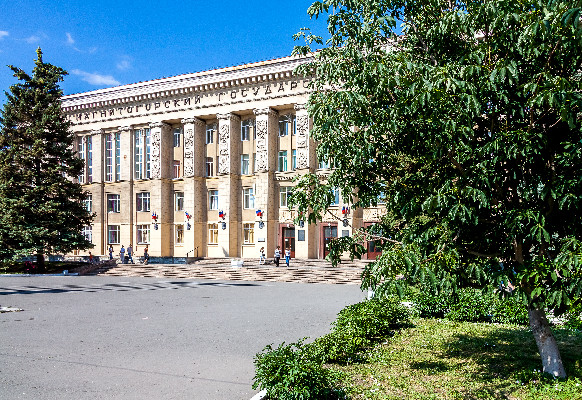 Оставаться в когорте ведущих
