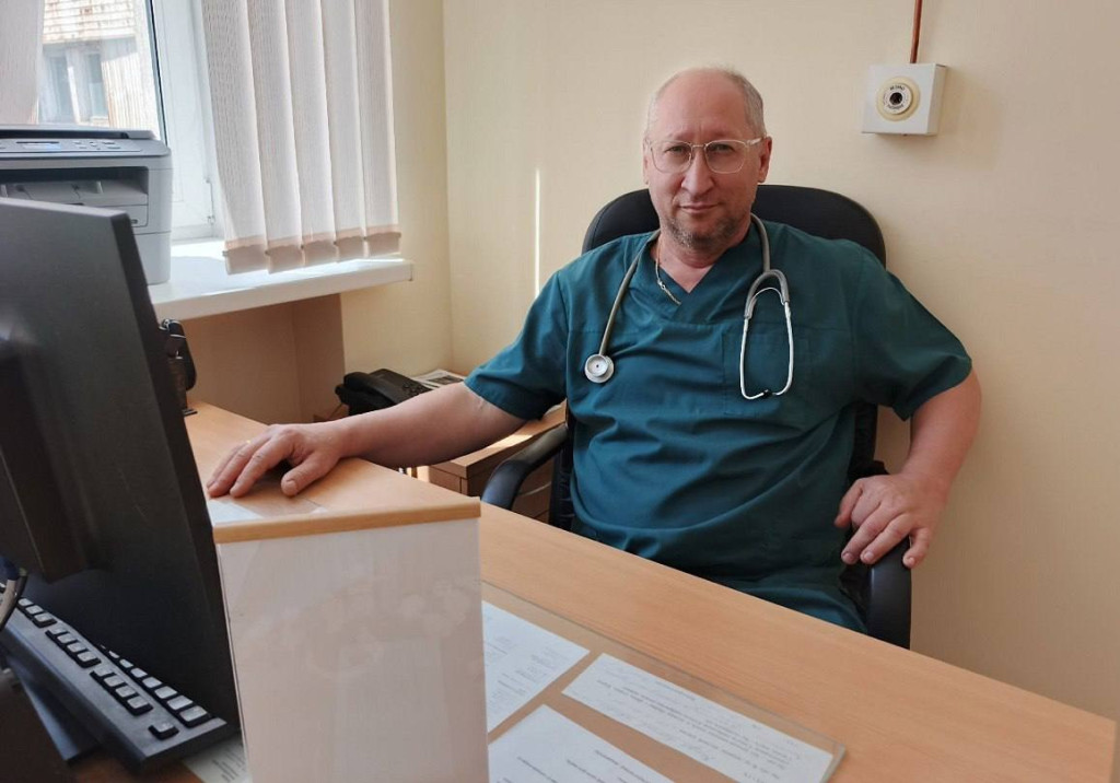 Хирург с золотыми руками | Фотография 1