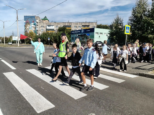 Пешеходная экскурсия для первоклассников