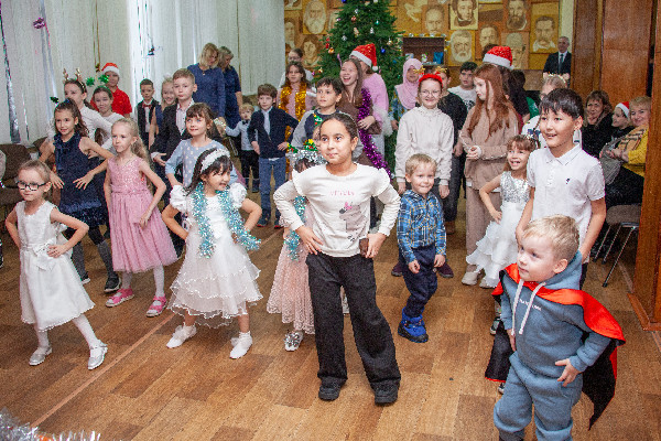 Детвора спасает сказку