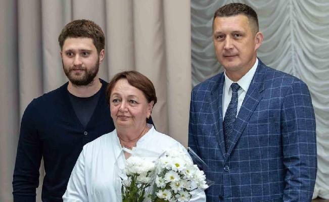 Дарить частицу себя