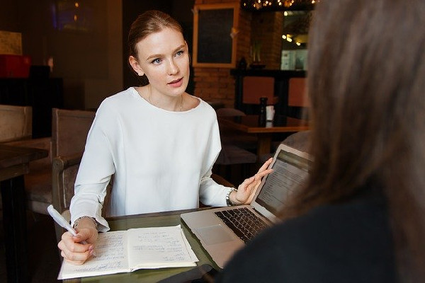 Руководство, низкая зарплата и недобросовестные компании