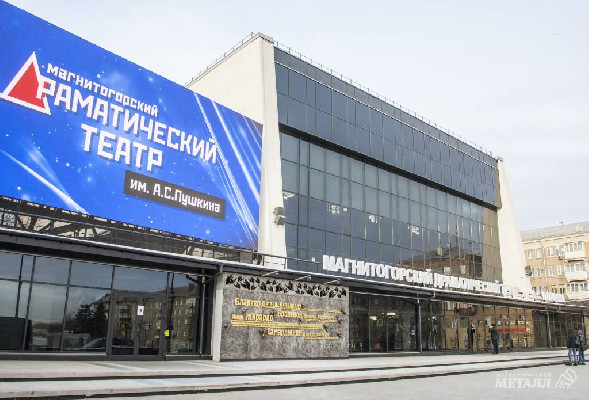 Полные залы, «Золотая маска» и премьеры