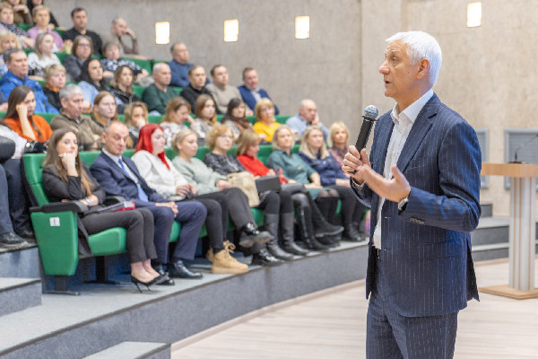 Понимать и слышать друг друга Понимать и слышать друг друга