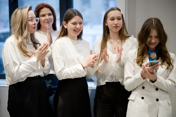 Школа лидеров