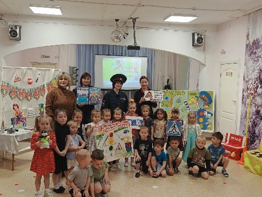 Юные магнитогорцы повторили ПДД