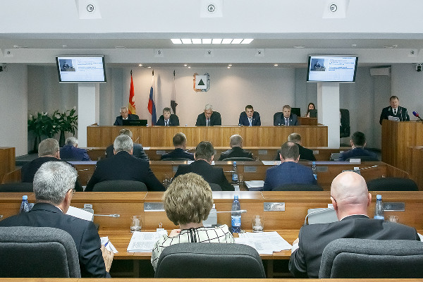 Повестка утверждена