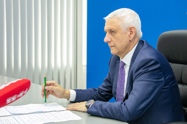Глава города избран