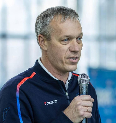 Возглавил родной клуб