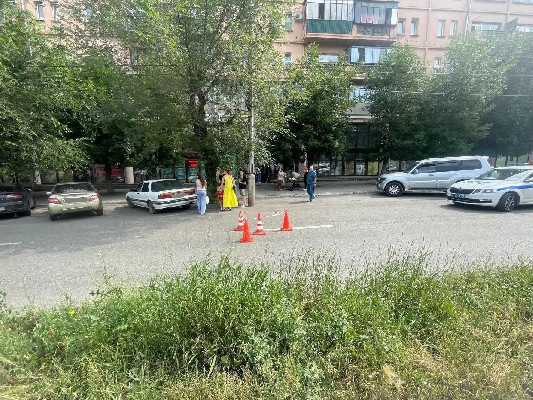 Совершила наезд на пешехода Совершила наезд на пешехода