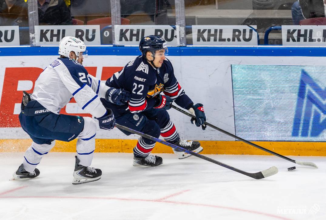 Чудеса хоккейной эквилибристики | Фотография 1