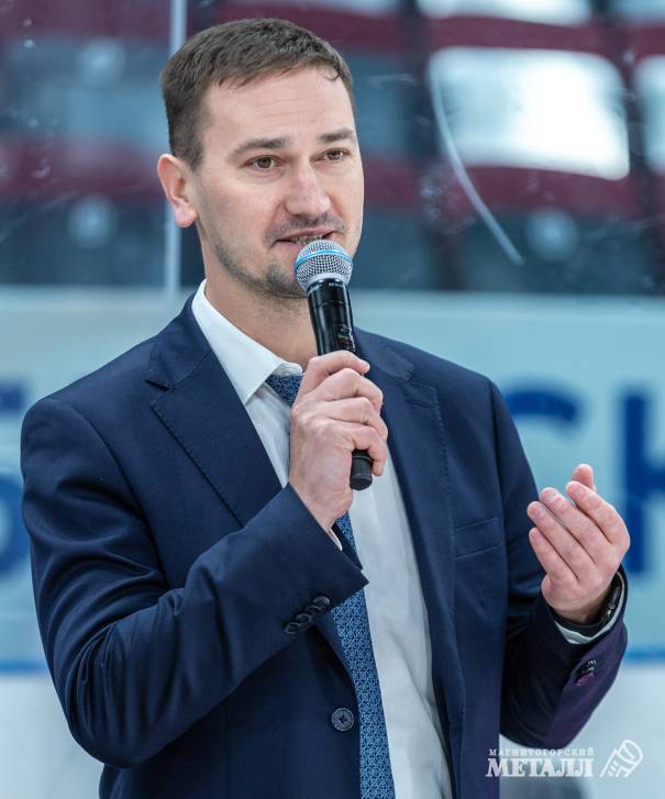 Александр Акоев