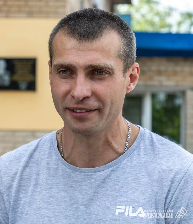 Александр Данин