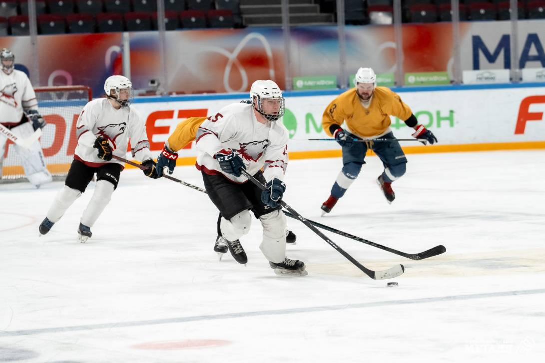 Борьба за шайбу | Фотография 24