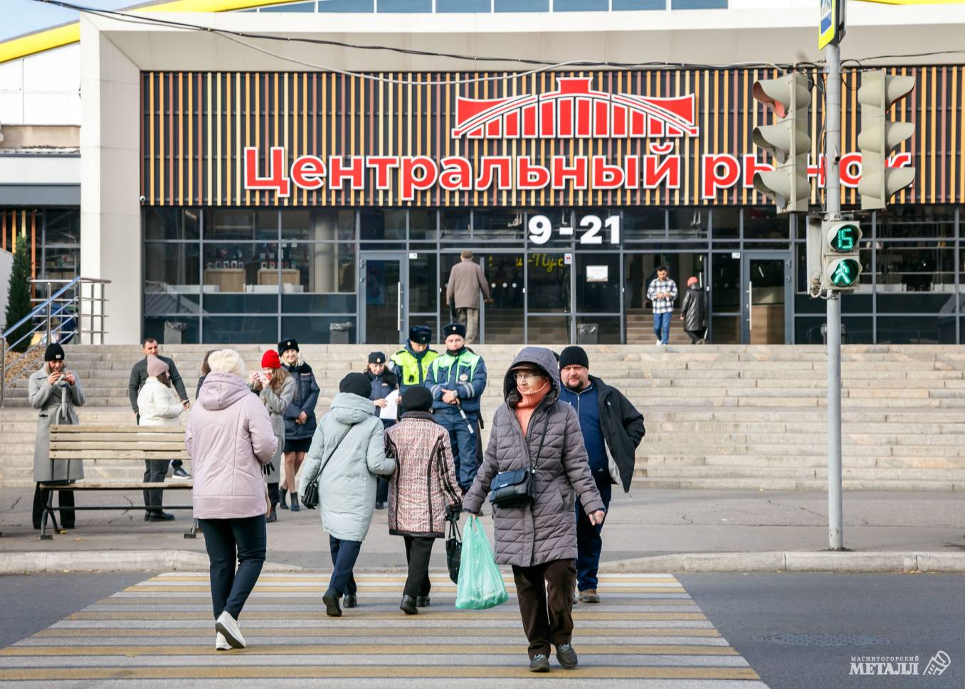 Пешеход, не стой на рельсах!. Новости Магнитогорск. 23.10.2023г