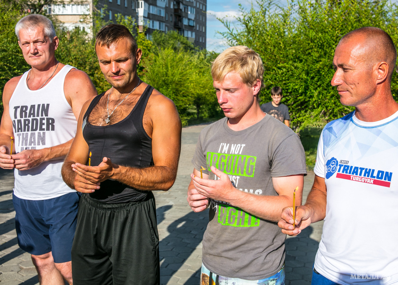 Мемориал Сергея Попова призван популяризировать здоровый образ жизни среди молодёжи.<br />
(фото 4)
