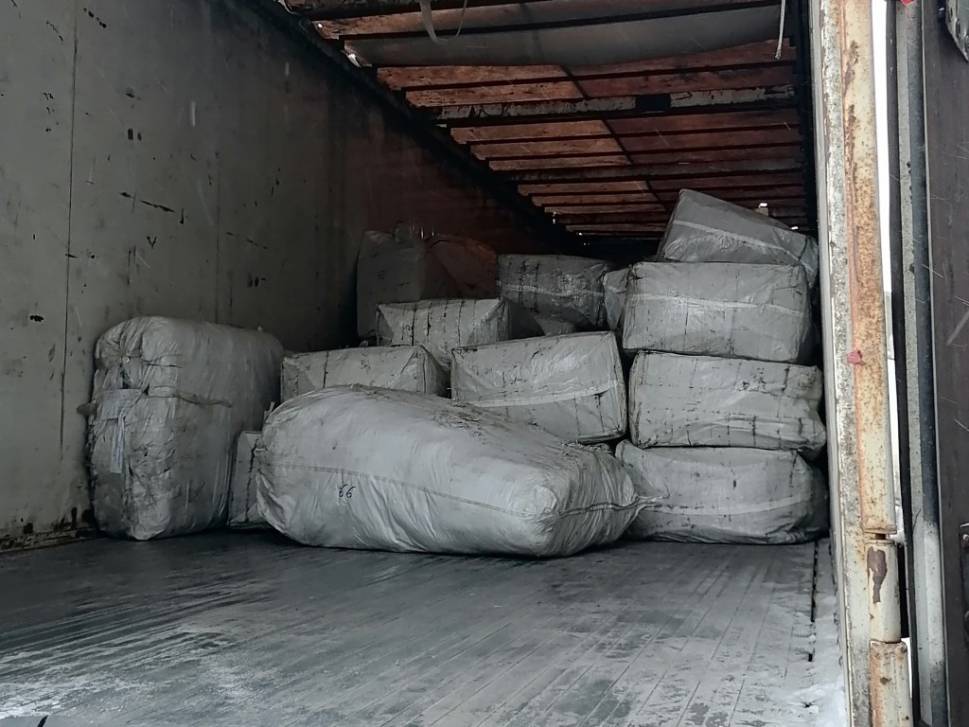 Брюки, джинсы, шорты и футболки | Фотография 1