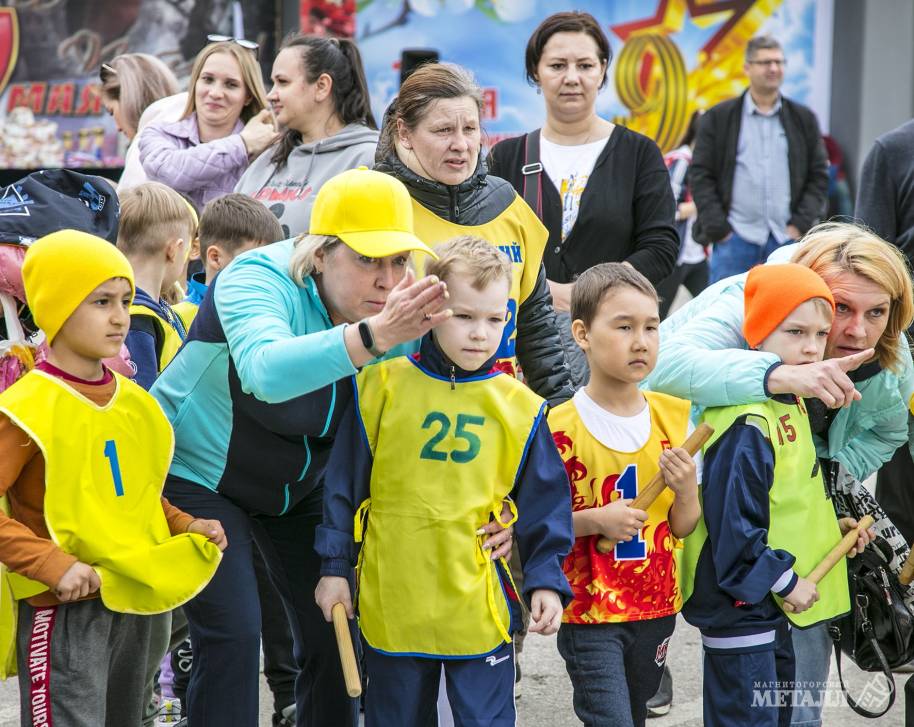 Второй год подряд сразу 400 ребятишек стали участниками детского этапа эстафеты на Кубок «Магнитогорского металла». И все – получили медали.(фото 21)