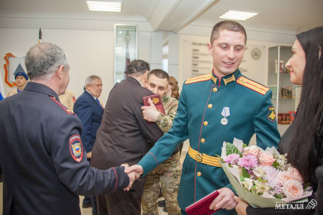 За мужество, отвагу и самоотверженность | Фотография 16