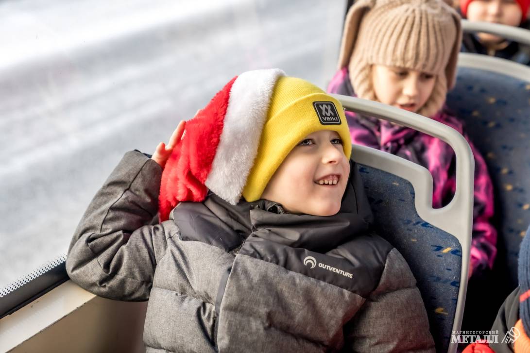 Шёл по улице трамвай… новогодний | Фотография 10