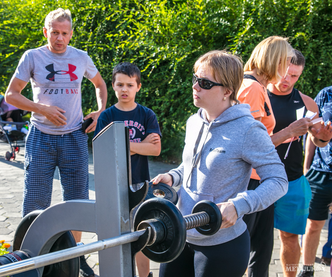 Мемориал Сергея Попова призван популяризировать здоровый образ жизни среди молодёжи.<br />
(фото 2)