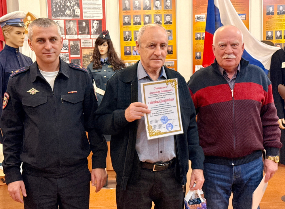 В праздничной обстановке | Фотография 1