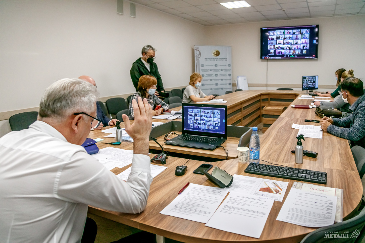 На заседании Магнитогорского городского Собрания обсудили муниципальный бюджет.<br />
(фото 1)