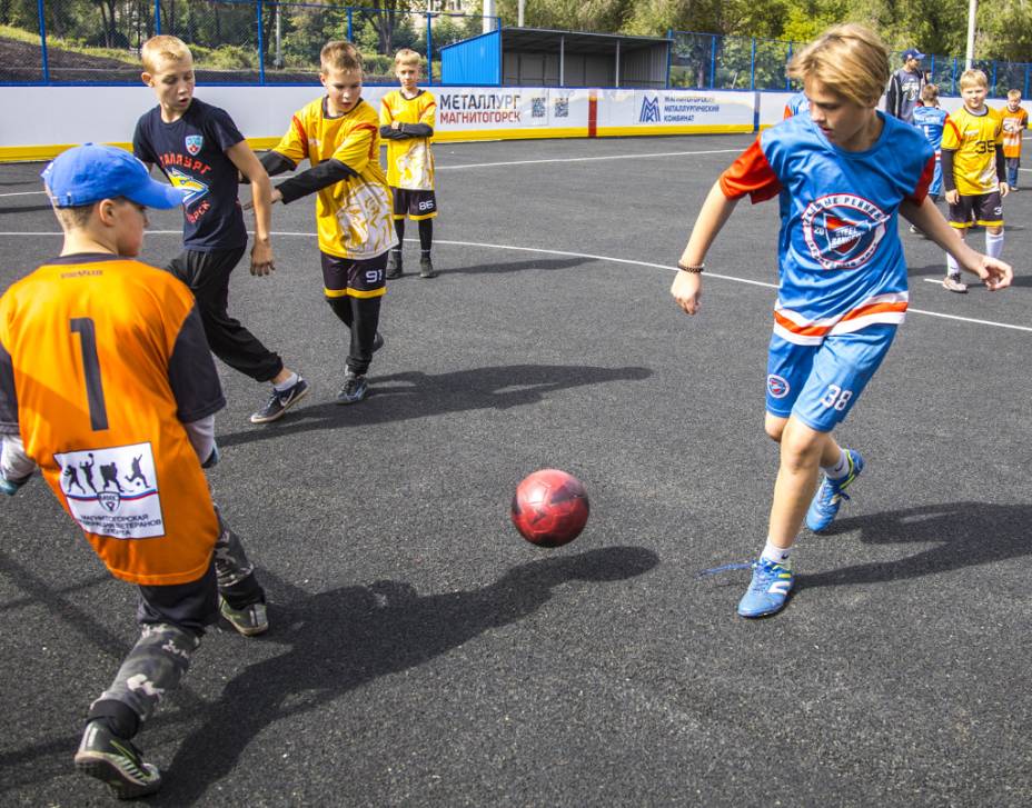 В Магнитогорске при поддержке ММК и ХК «Металлург» развивают детский хоккей | Фотография 1