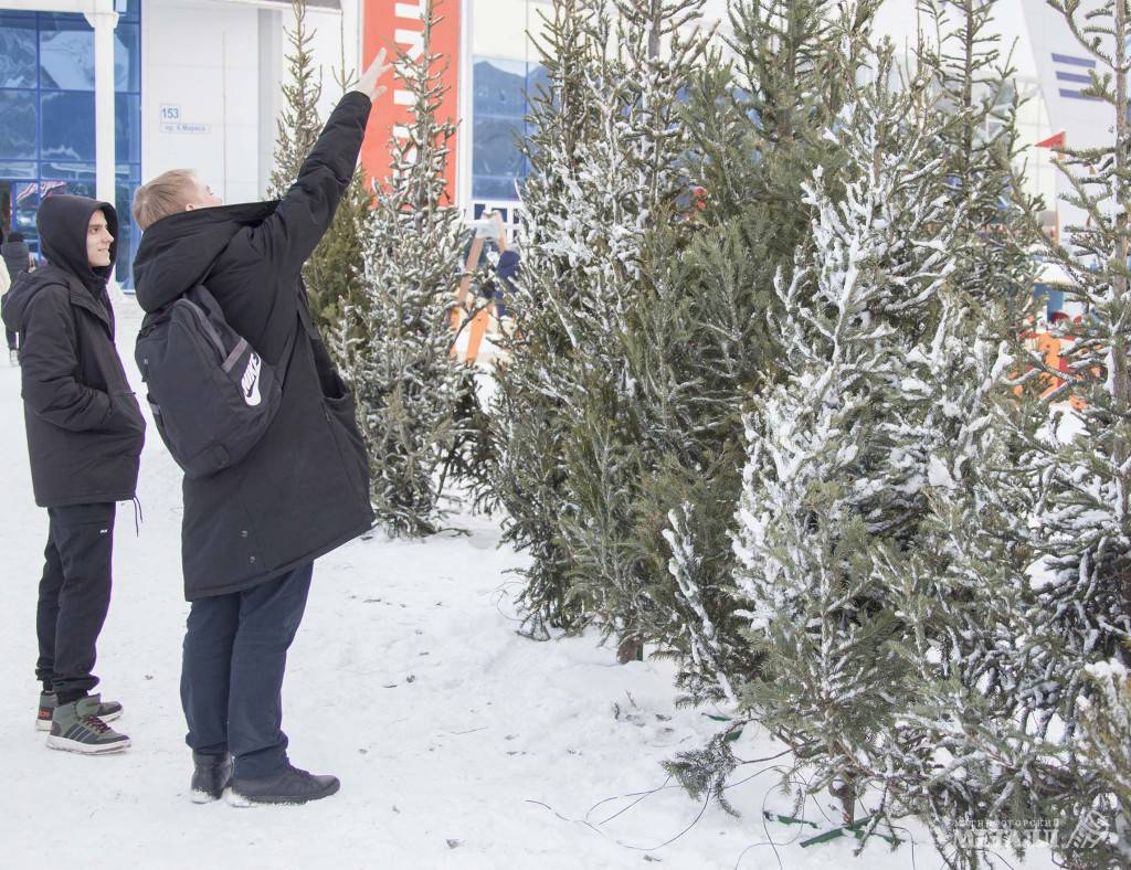 И вот она нарядная…. Новости Магнитогорск. 18.12.2023г