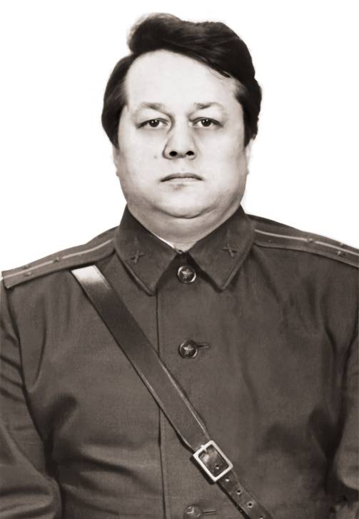Золотой мальчик | Фотография 4