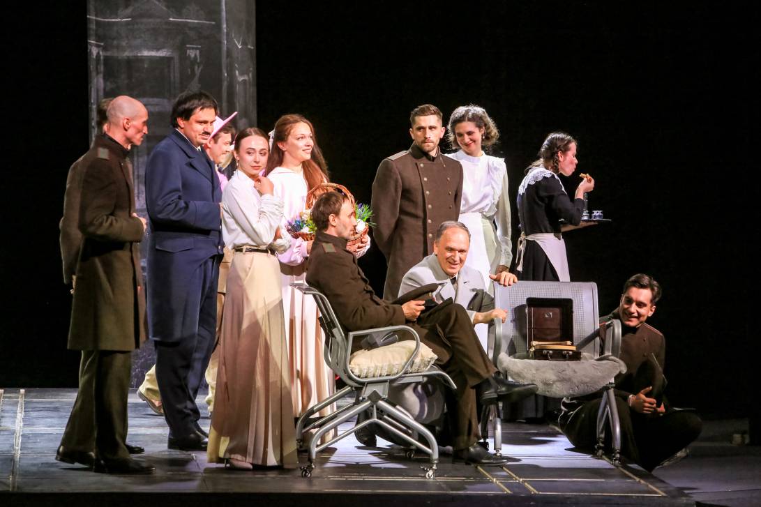 «Три сестры» (12+)