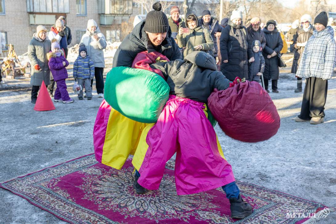 Песни, конкурсы, блины… | Фотография 25