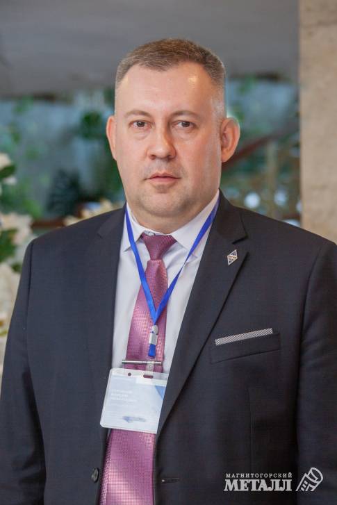 Максим Суровцов