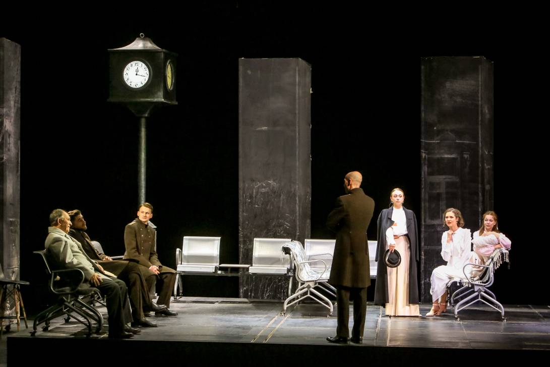 «Три сестры» (12+)