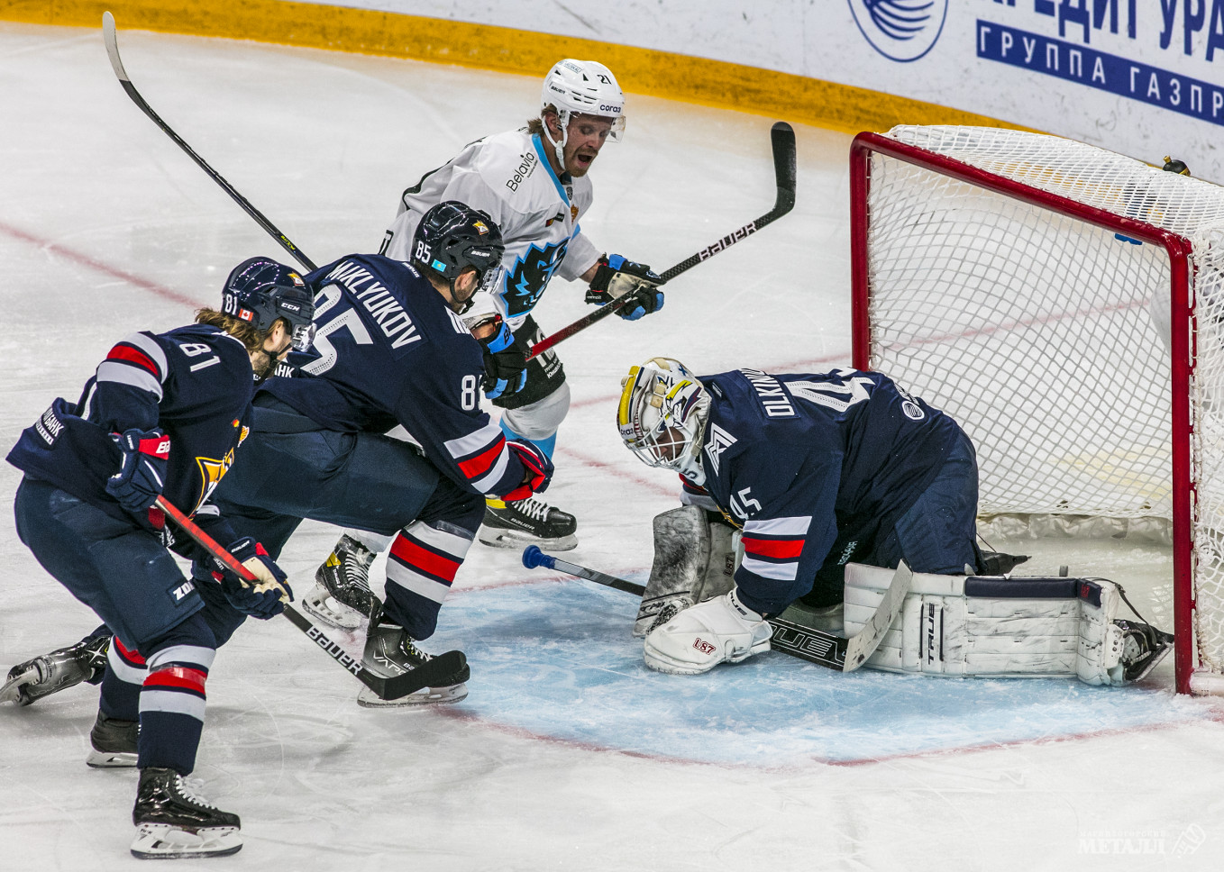Вчера «Металлург» совершил такое же хоккейное чудо как восемь лет назад – в свой чемпионский сезон.(фото 17)