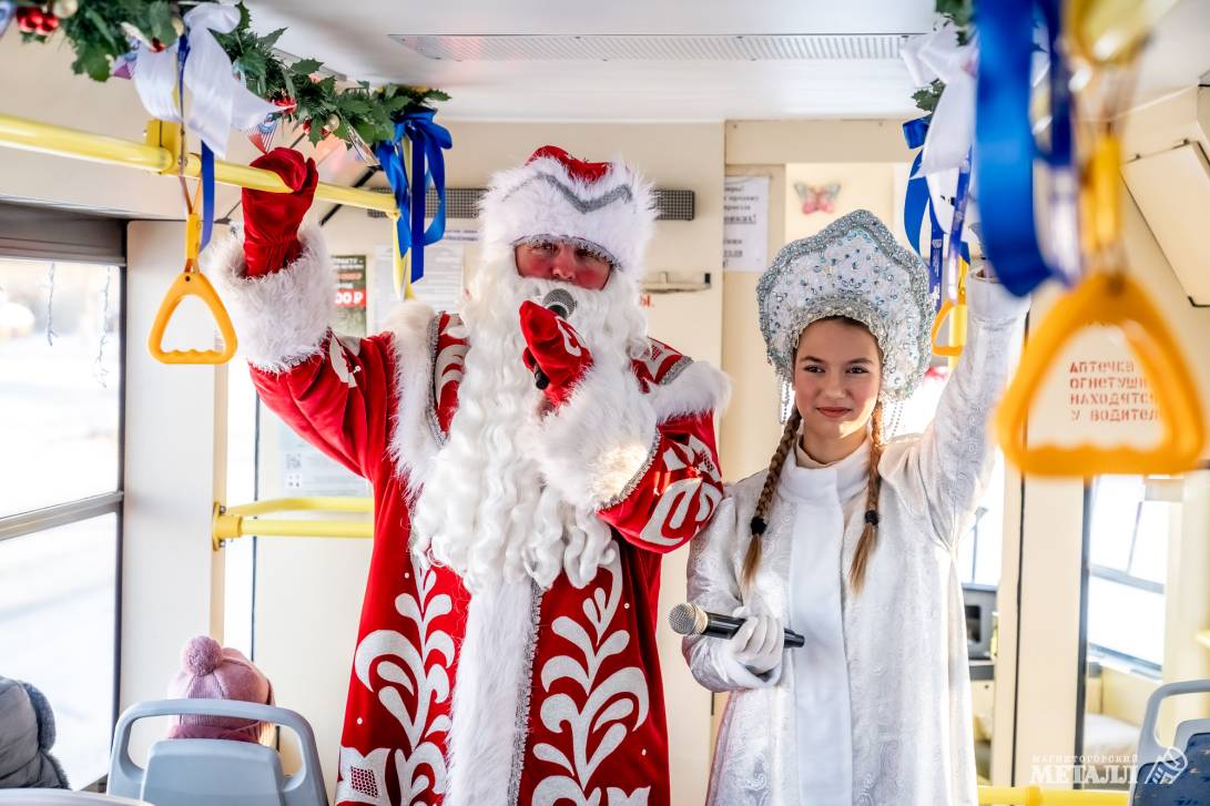 Шёл по улице трамвай… новогодний | Фотография 6