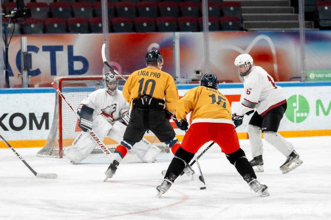 Борьба за шайбу | Фотография 20