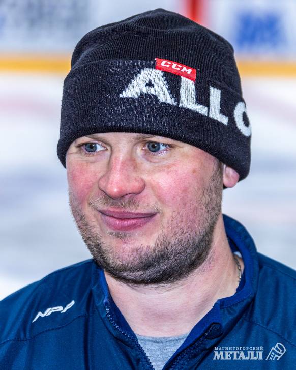 Дмитрий Тихонов