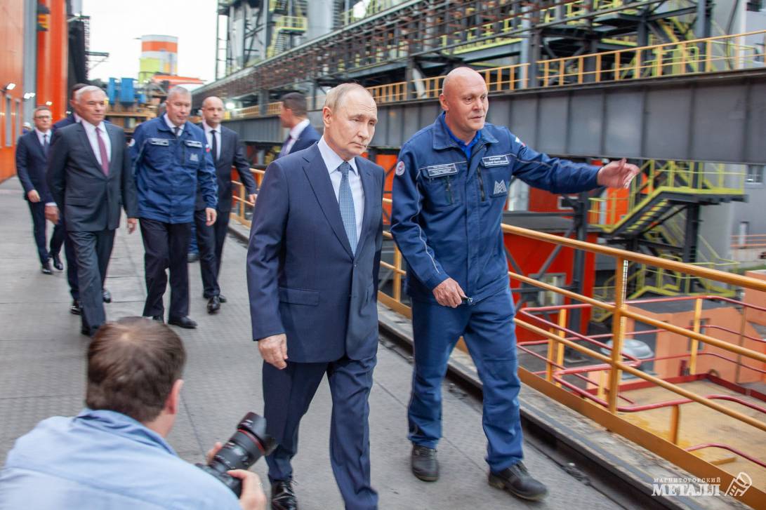 Владимир Путин вновь посетил Магнитку | Фотография 5