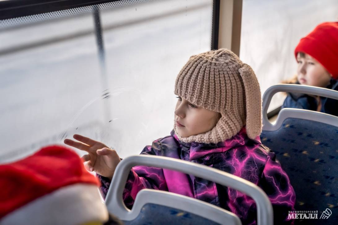 Шёл по улице трамвай… новогодний | Фотография 12